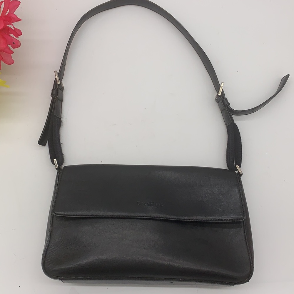 Cole Haan Black Leather Crossbody Bag. BP1482